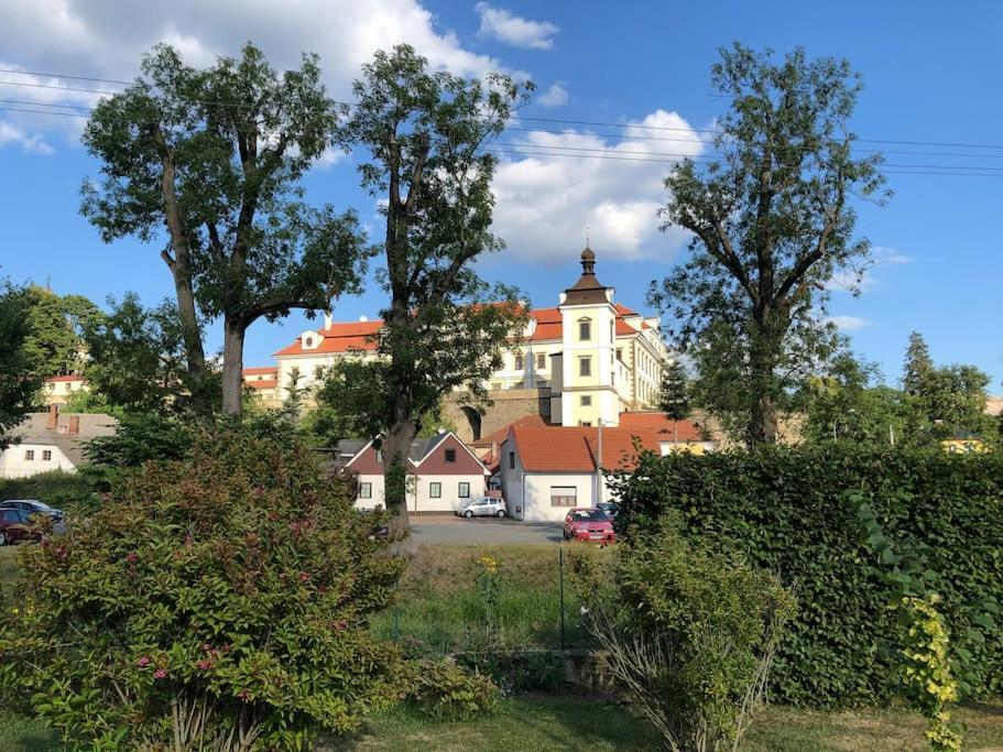 Apartman V Podzamci Rychnov nad Kneznou Extérieur photo